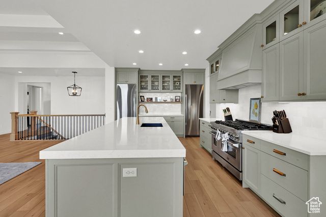 532 S 1450 W, Farmington, UT 84025