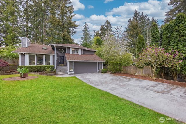 17801 38th Pl W, Lynnwood, WA 98037