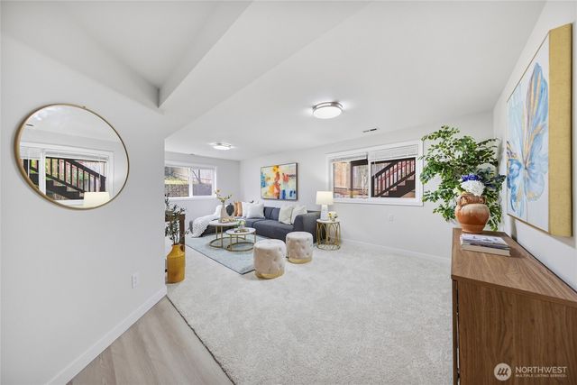17801 38th Pl W, Lynnwood, WA 98037