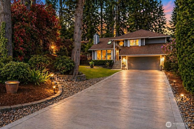 17801 38th Pl W, Lynnwood, WA 98037