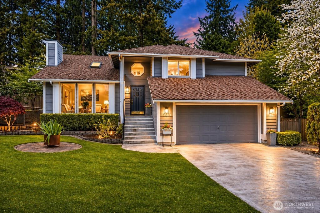 17801 38th Pl W, Lynnwood, WA 98037
