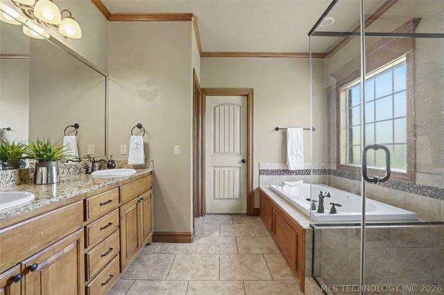 7704 S 2nd Street, Broken Arrow, OK 74011