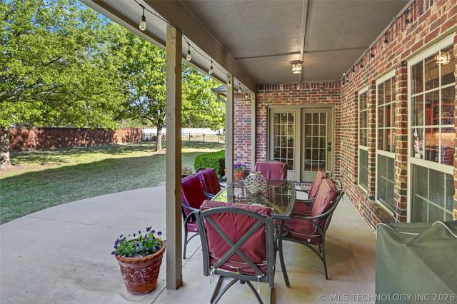 7704 S 2nd Street, Broken Arrow, OK 74011