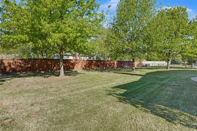 7704 S 2nd Street, Broken Arrow, OK 74011