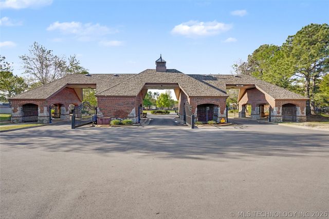 7704 S 2nd Street, Broken Arrow, OK 74011