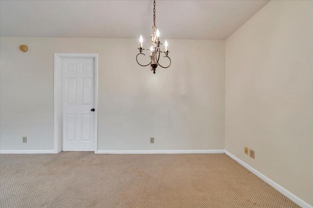 438 Windward DR, Roanoke, VA 24018