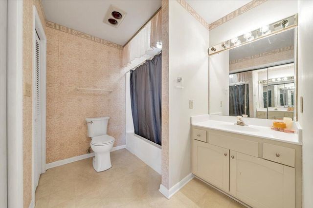 438 Windward DR, Roanoke, VA 24018