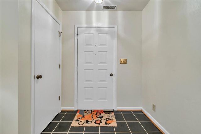 438 Windward DR, Roanoke, VA 24018