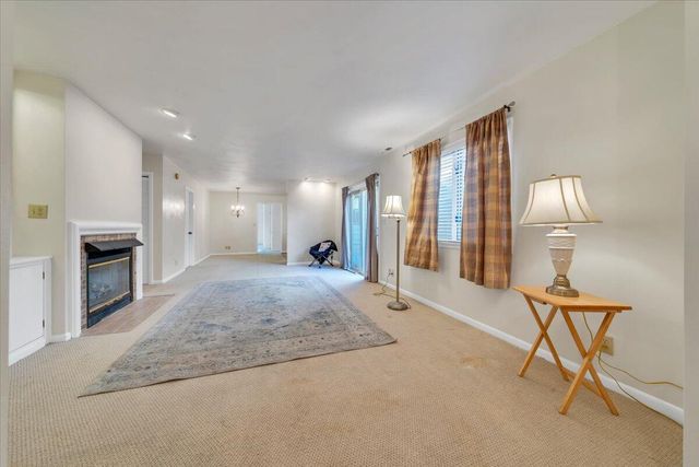 438 Windward DR, Roanoke, VA 24018