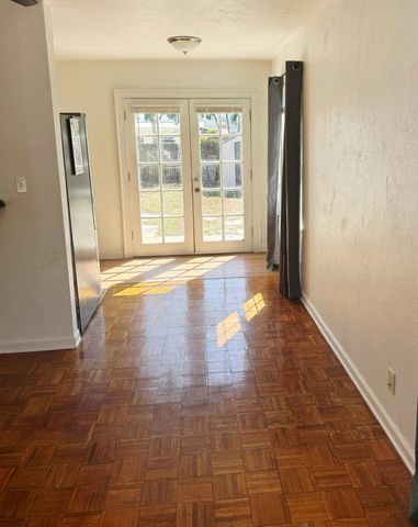 810 Franklin Road, West Palm Beach, FL 33405