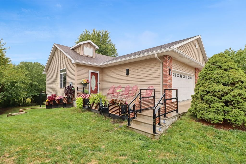 714 Kitterman Circle, Norwalk, IA 50211