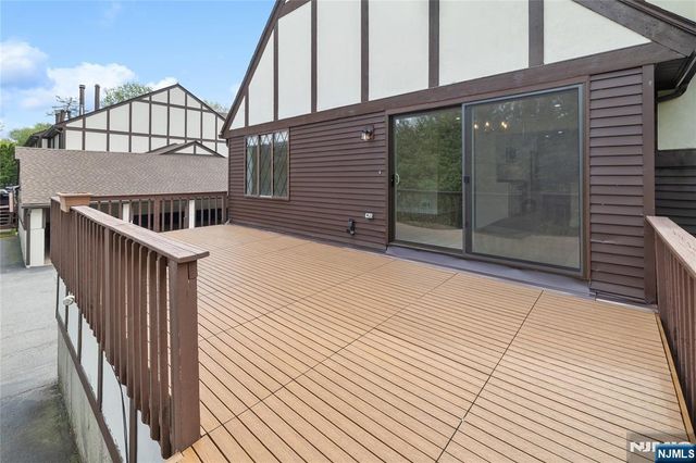 14 Holiday Court, River Vale, NJ 07675