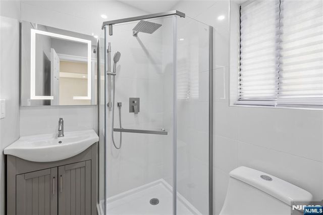 14 Holiday Court, River Vale, NJ 07675