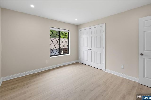 14 Holiday Court, River Vale, NJ 07675