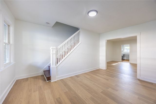 6450 Navarro St, Lincoln Larimer, PA 15206