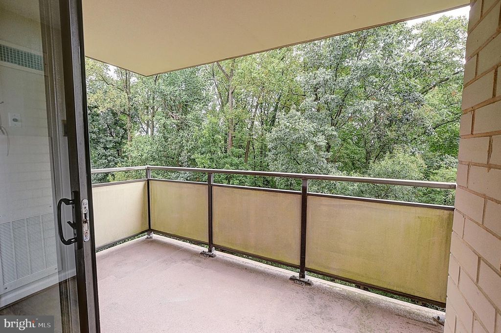 5225 POOKS HILL RD #710N, Bethesda, MD 20814