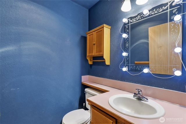 9711 Vantage Terrace Court SE, Olympia, WA 98513