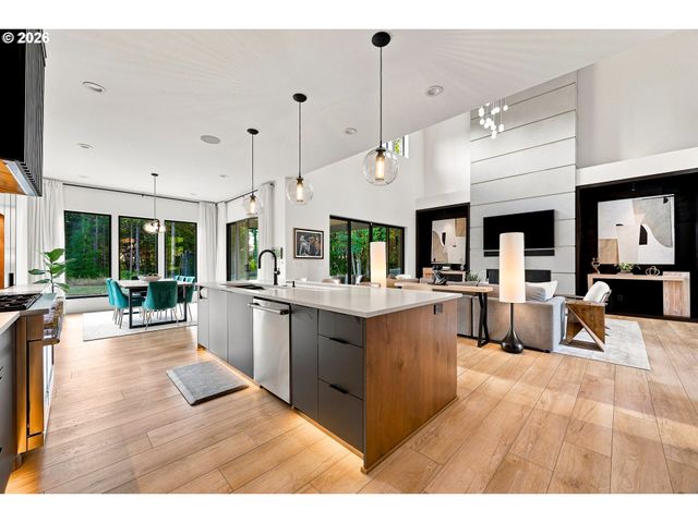 19009 Ne 139TH St, Brush Prairie, WA 98606