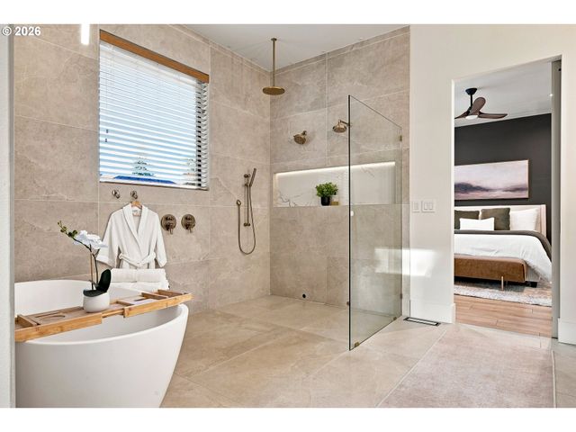 19009 Ne 139TH St, Brush Prairie, WA 98606