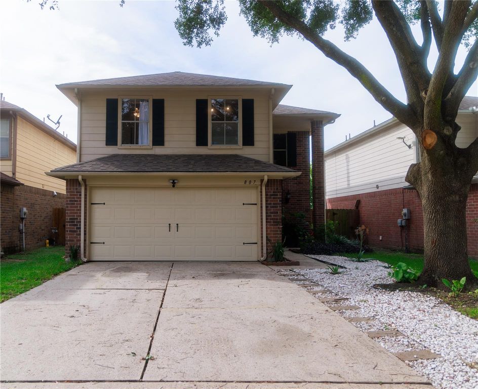 807 Oak West, Houston, TX 77073