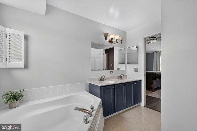 124 BRIAN DR, Smyrna, DE 19977