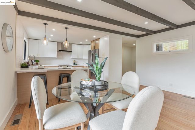 2 Hillcrest Ct, San Anselmo, CA 94960