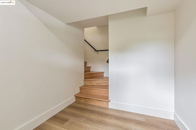 2 Hillcrest Ct, San Anselmo, CA 94960