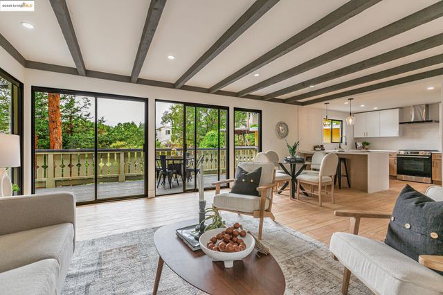 2 Hillcrest Ct, San Anselmo, CA 94960