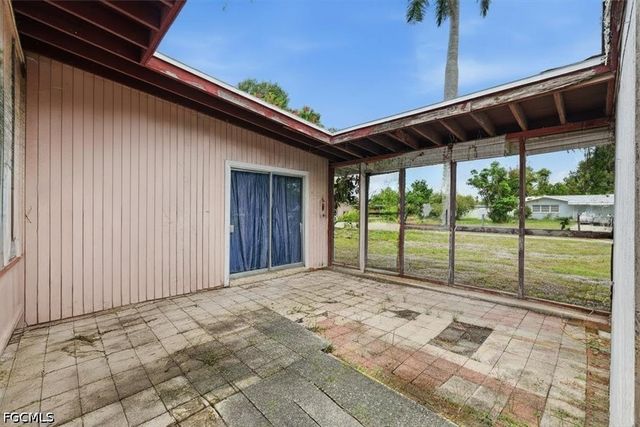 2124 Sunrise BLVD, Fort Myers, FL 33907