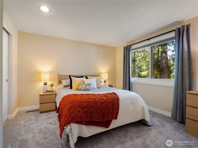 3726 219th Avenue SE, Sammamish, WA 98075