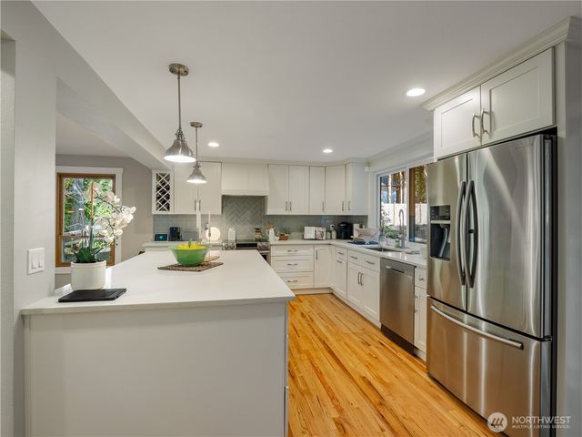 3726 219th Avenue SE, Sammamish, WA 98075