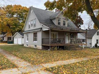 812 W Sherman AVENUE, Fort Atkinson, WI 53538