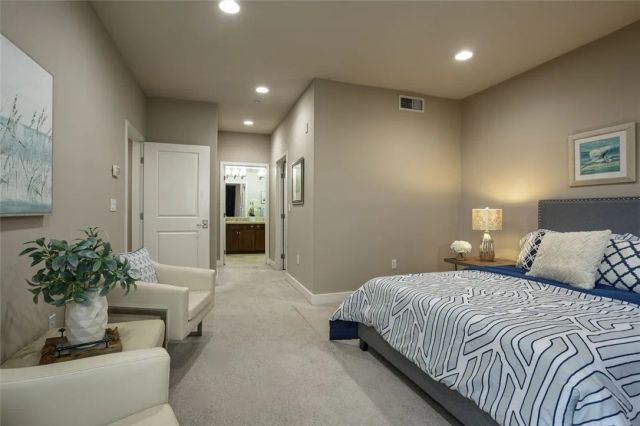 11115 Acama 207, Studio City, CA 91602