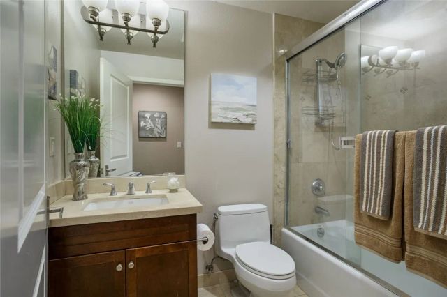 11115 Acama 207, Studio City, CA 91602