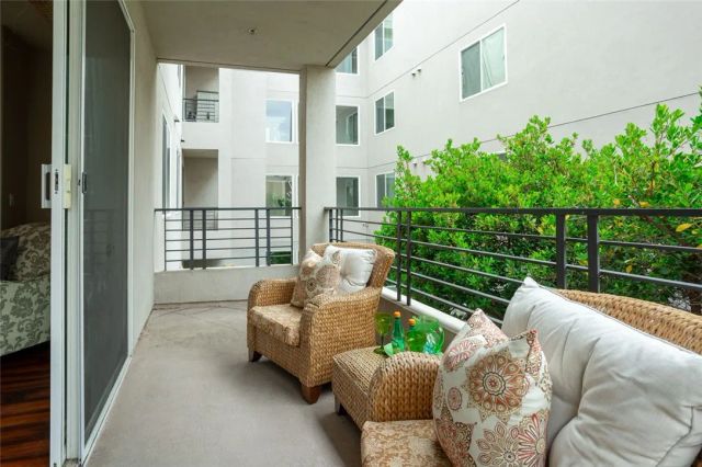11115 Acama 207, Studio City, CA 91602