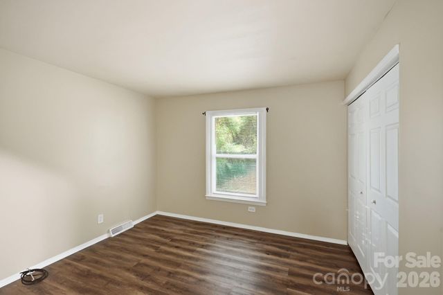 6805 Deanwood Place, Charlotte, NC 28217