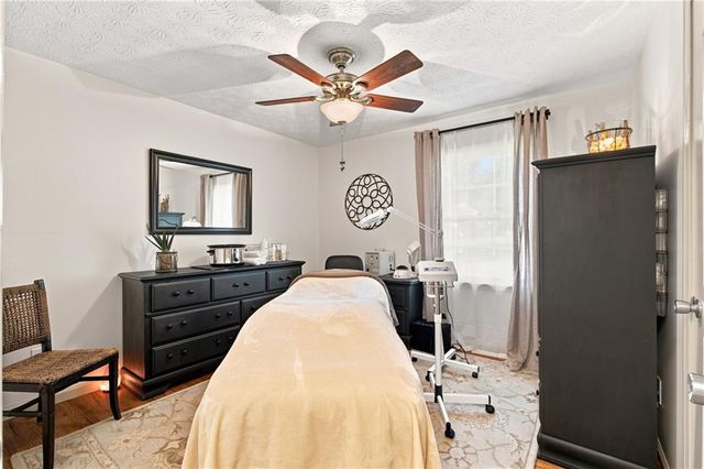1088 Oak Grove Circle, Lawrenceville, GA 30043