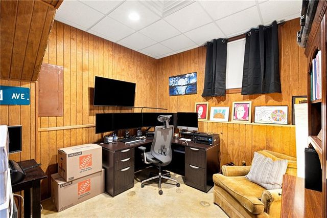 1088 Oak Grove Circle, Lawrenceville, GA 30043