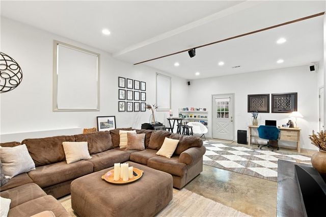 1088 Oak Grove Circle, Lawrenceville, GA 30043