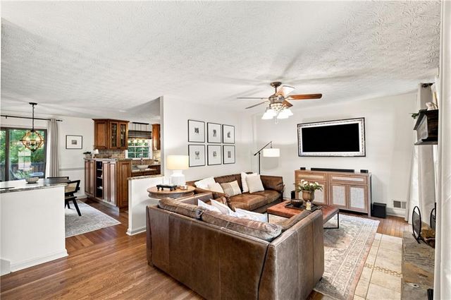 1088 Oak Grove Circle, Lawrenceville, GA 30043