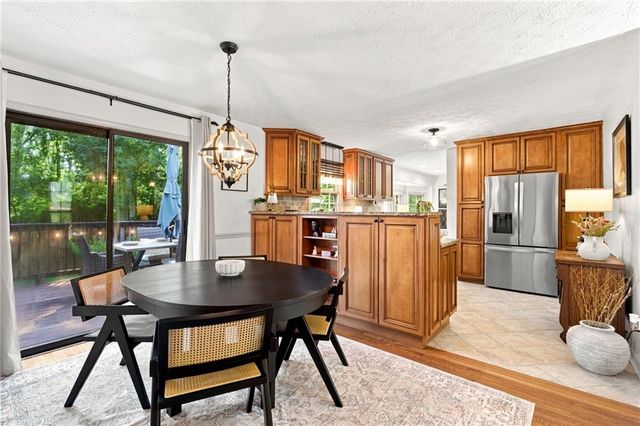 1088 Oak Grove Circle, Lawrenceville, GA 30043
