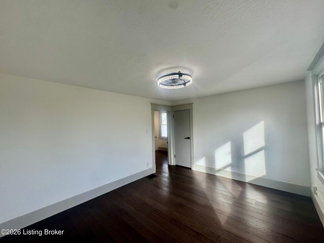 402 S 39th St, Louisville, KY 40212