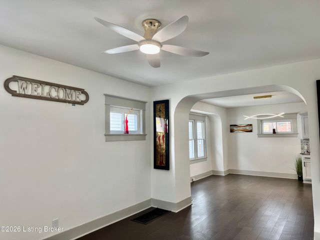 402 S 39th St, Louisville, KY 40212