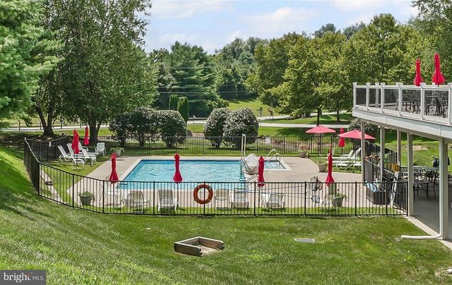 647 MARTIN DR, Avondale, PA 19311