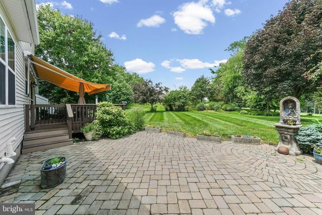 647 MARTIN DR, Avondale, PA 19311