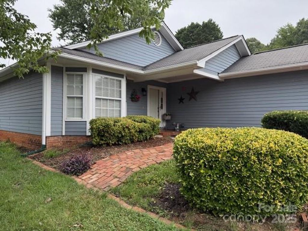 2917 Misty Plum Court, Fort Mill, SC 29715
