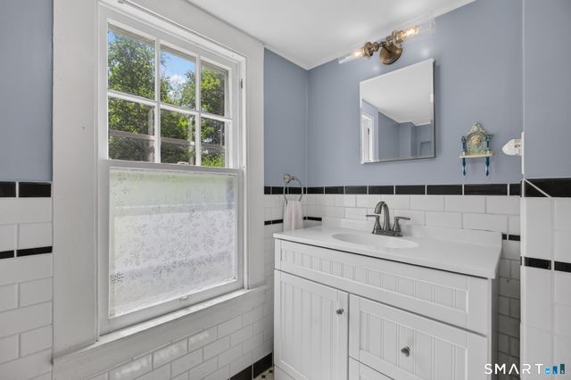 79 River Street, Deep River, CT 06417