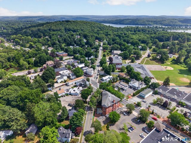 79 River Street, Deep River, CT 06417
