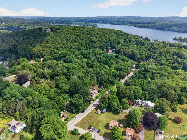79 River Street, Deep River, CT 06417