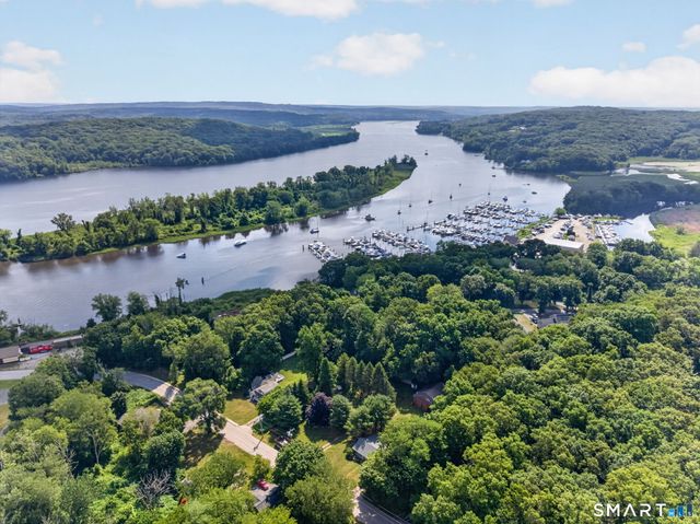 79 River Street, Deep River, CT 06417
